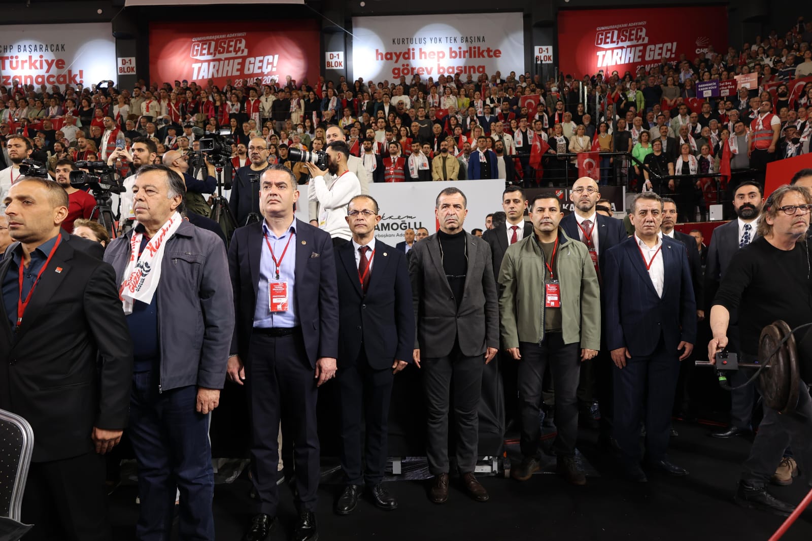 baskan-omer-gunel-izmir-bulusmasi-2.jpeg