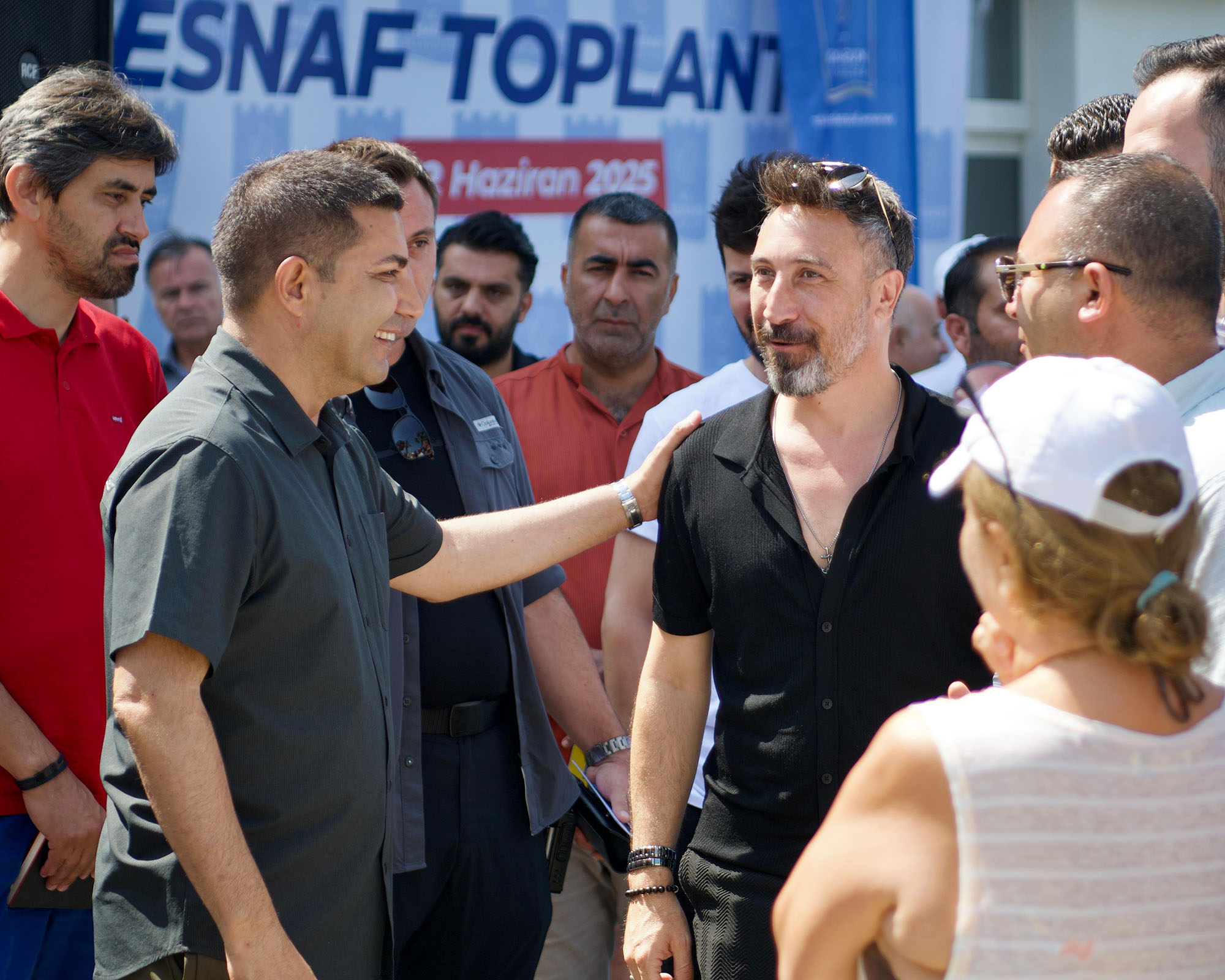 kadinlar-denizi-esnaf-toplanti-4.jpeg