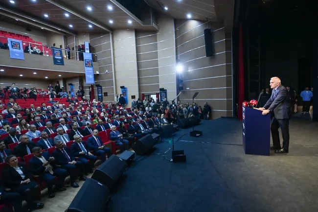 0x0-kultur-yolu-ilk-kez-aydinda-sehirde-hayat-festivale-donusuyor-1777713171987.webp