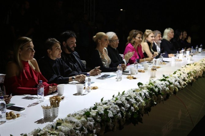 7. Ev ve Plaj Giyim Tasarım Yarışması’nın defilesi ve ödül töreni yapıldı