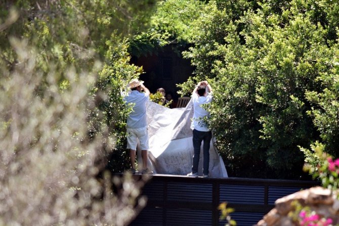 Adriana Lima Bodrum’da aşka geldi