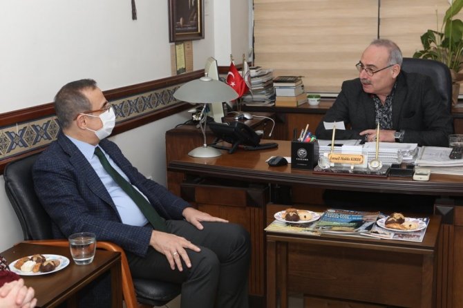 AK Parti İzmir İl Başkanı Sürekli’den göreve gelen oda başkanlarına ziyaret