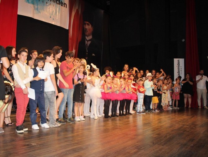 “Akademiden Sanat” öğrencilerinden unutulmaz bir gece