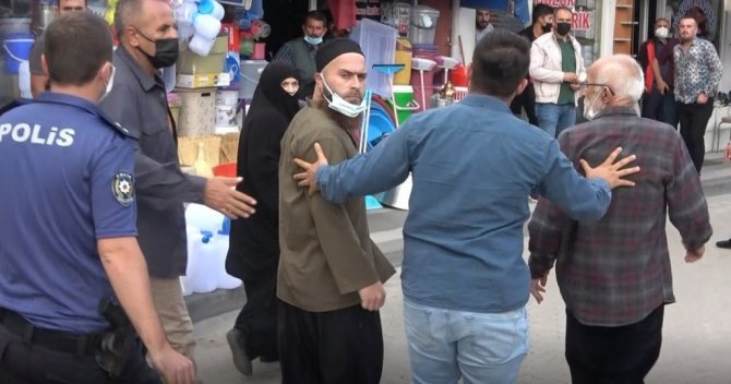 Akşener’in mitinginde arbede