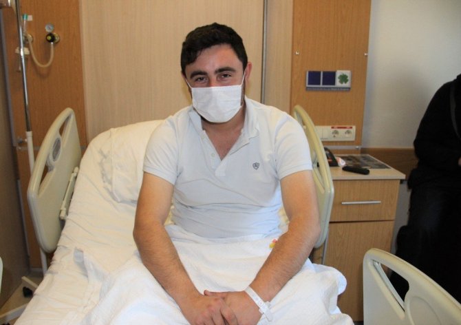 Ameliyat sırasında ‘Gesi Bağları’ türküsünü söyledi