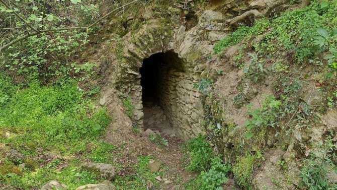 Antik kent Mastaura’da insan boyunda kanalizasyon sistemi bulundu