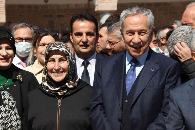 Arınç: “Evliya çelebi bu günleri görse kahrından ölürdü”