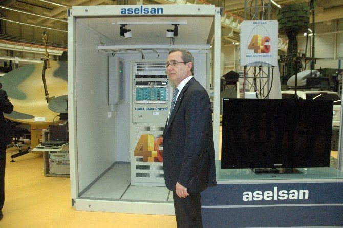ASELSAN GENEL MÜDÜRÜ DR. FAİK EKEN, BASIN MENSUPLARINA GEZDİRDİĞİ ASELSAN’IN GÖLBAŞI YERLEŞKESİ’NİN 70 MİLYON DOLARA, ALINAN TEÇHİZATLARIN İSE 87 MİLYON DOLARA MAL OLDUĞUNU İFADE ETTİ.