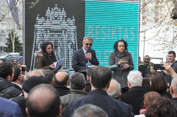 Aşık Veysel’in Torunu Çiğdem Özer Dizelerle Dedesini Anlattı