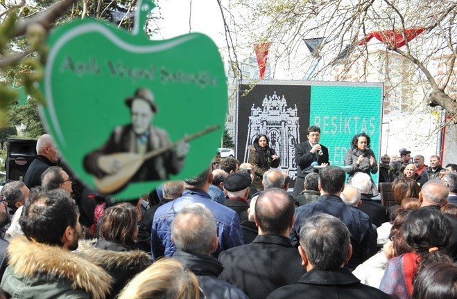 Aşık Veysel’in Torunu Çiğdem Özer Dizelerle Dedesini Anlattı