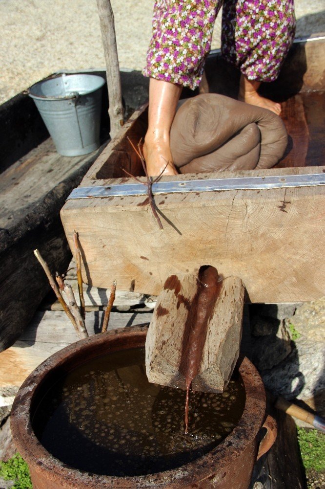 Ayak yağı geleneğini sürdürüyorlar