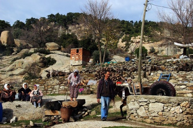 Ayak yağı geleneğini sürdürüyorlar