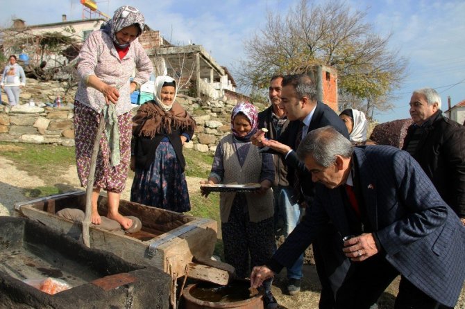 Ayak yağı geleneğini sürdürüyorlar