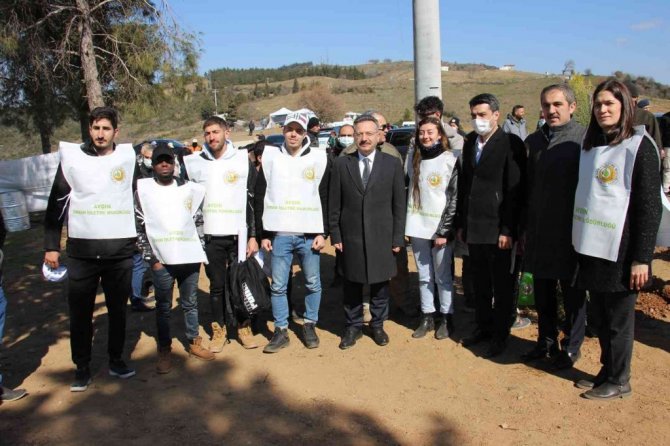 Aydın’da 10 bin adet fidan toprakla buluştu