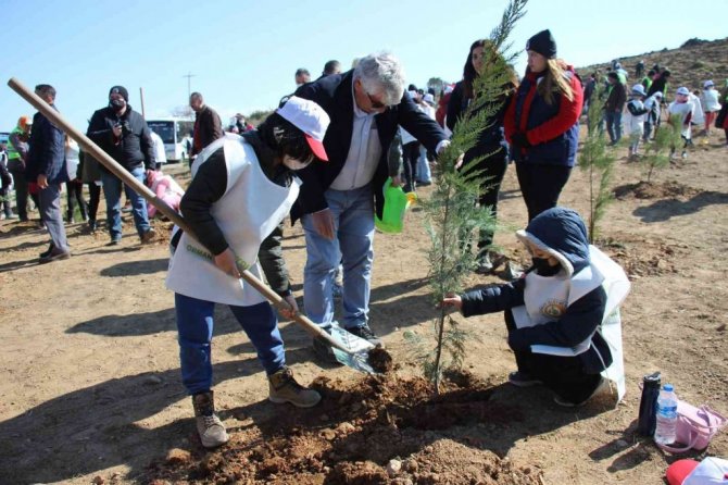 Aydın’da 10 bin adet fidan toprakla buluştu