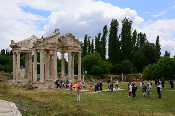 Aydın’da 2018 yılı ‘Afrodisyas Yılı’ ilan edildi
