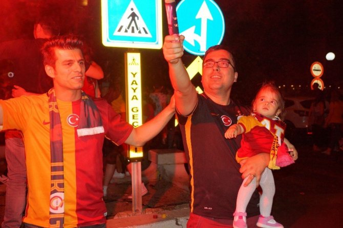 Aydın’da Galatasaray’ın şampiyonluğu kutlandı