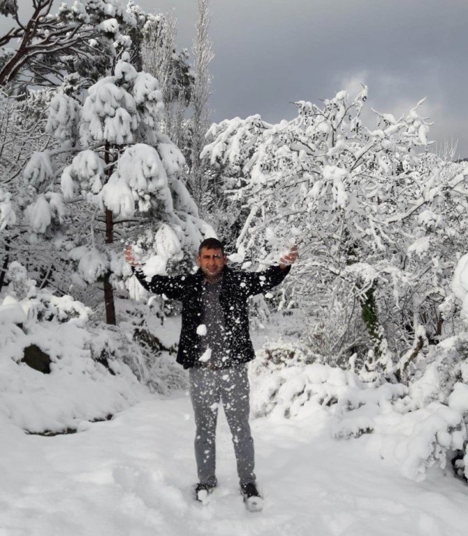 Aydın’da kar yağışı ile kartpostallık görüntüler oluştu