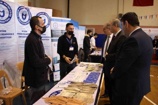 Aydın’da ’Üniversite Tanıtım ve Kariyer Günleri’nin açılışı gerçekleştirildi