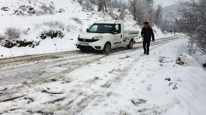 Aydın’ın Uludağ’ı beyaz örtü ile kaplandı