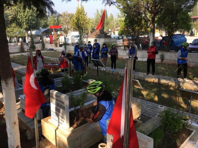 Aydınlı gençlerden vefa örneği