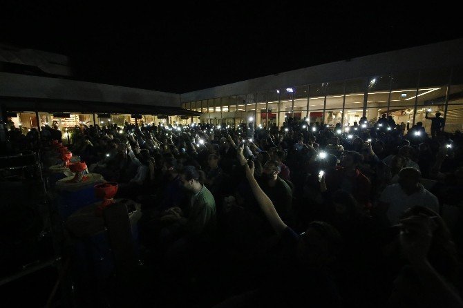 Ayışığında Parladılar