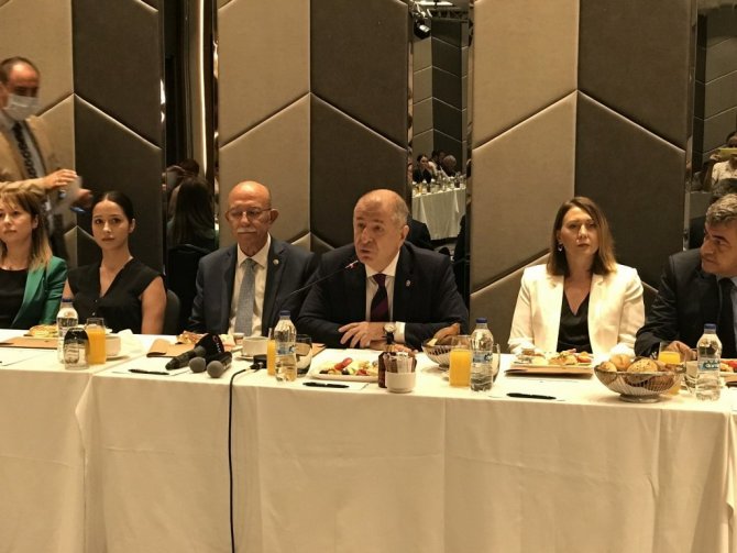 Ayyıldız Hareketi Lideri Ümit Özdağ: “Ayyıldız Hareketi kararsız seçmeni kararlı hale getirecek partidir”