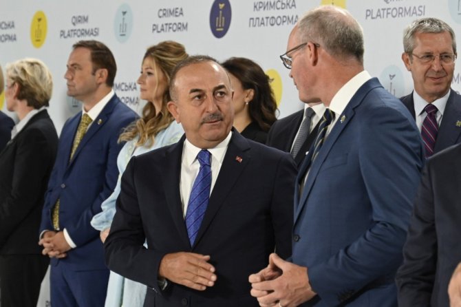 Bakan Çavuşoğlu, Ukrayna’da zirve öncesi aile fotoğrafı çekimine katıldı