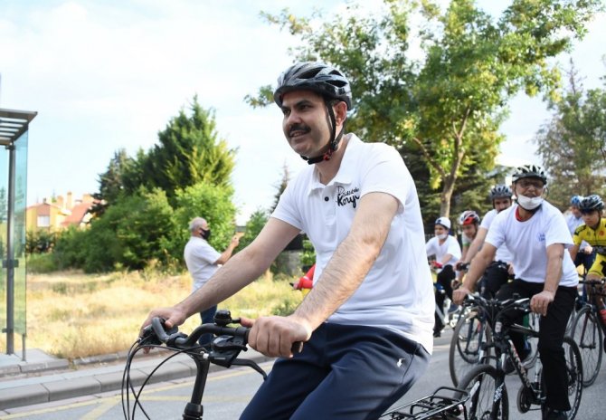 Bakan Kurum bisiklet etkinliğine katıldı