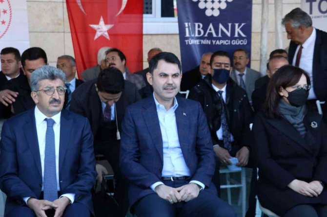 Bakan Kurum Van’da 27 projenin toplu açılışını yaptı