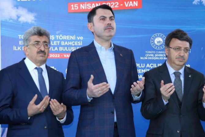 Bakan Kurum Van’da 27 projenin toplu açılışını yaptı