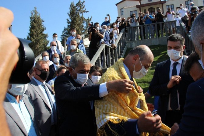 Bakan Soylu, Adnan Menderes Müzesi’nde incelemelerde bulundu