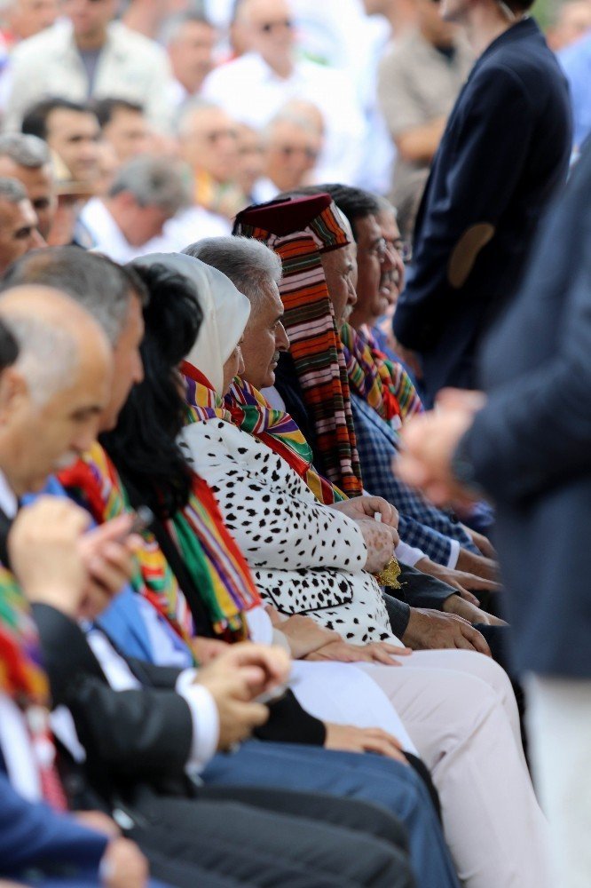 Başbakan Binali Yıldırım Yörük Türkmen Şenliğinde