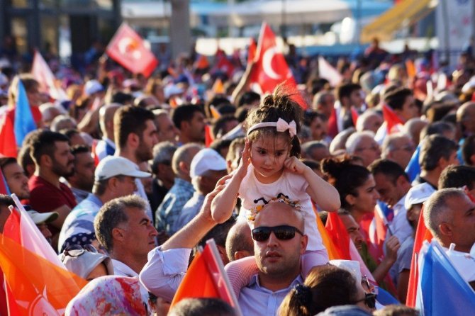 Başbakan Yıldırım’dan CHP’li İnce’ye Menderes eleştirisi