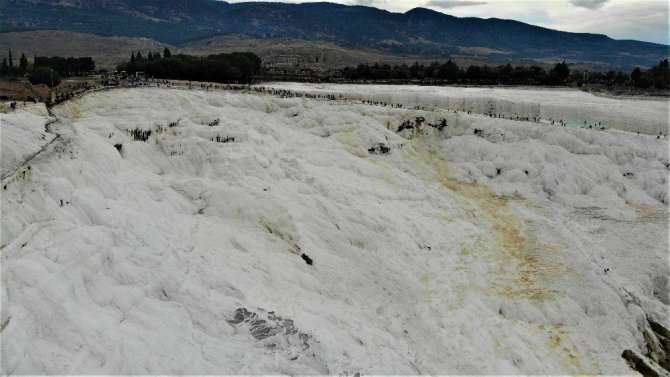 ‘Beyaz Cennet’ Pamukkale’nin eşsiz güzelliği havadan görüntülendi