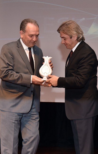 ‘Beyoğlu Sahaf Festivali’ 2015 Kültür Ve Sanat Ödülü’nü Kazandı