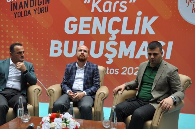 Bilal Erdoğan Kars’ta gençlerle buluştu