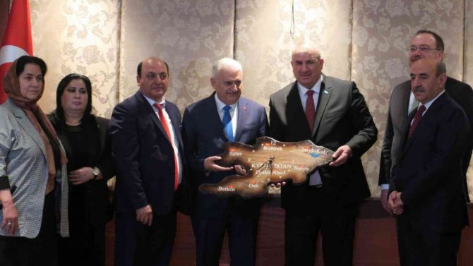 Binali Yıldırım: “Kırgızistan’daki Ahıska Türklerinin politikada yer almaları önem arz ediyor”
