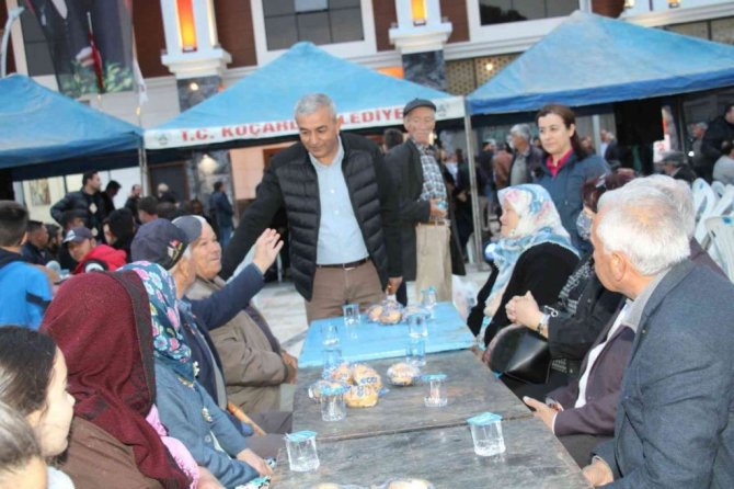 Binlerce Koçarlılı Gönül Sofrasında Buluştu