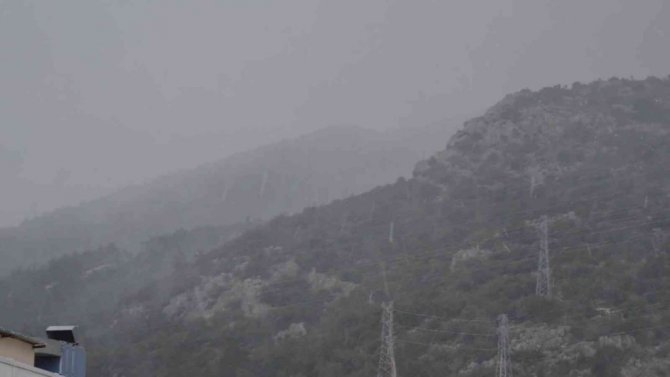 Bodrum’da kar sürprizi