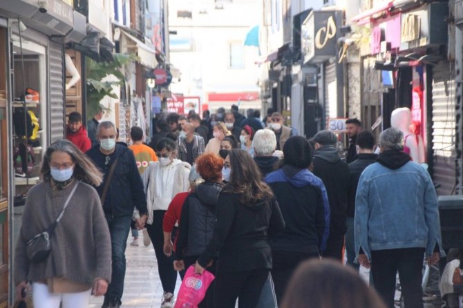 Bodrum’da sahillerde cumartesi yoğunluğu