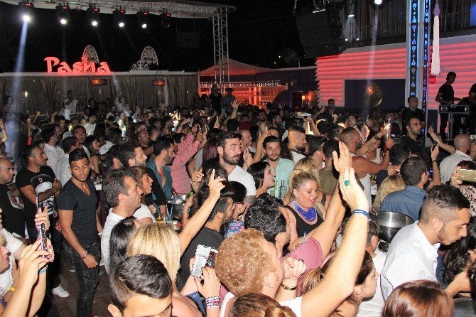 Bodrum’da Yıldız Tilbe İzdihamı