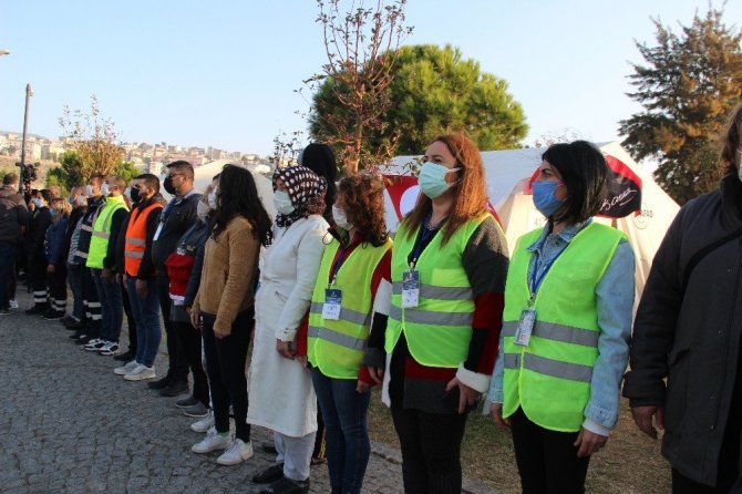 Çadırkentte 10 Kasım