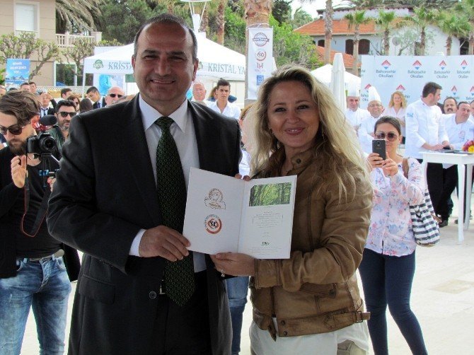 Çeşme’de Genç Şefler Yarıştı