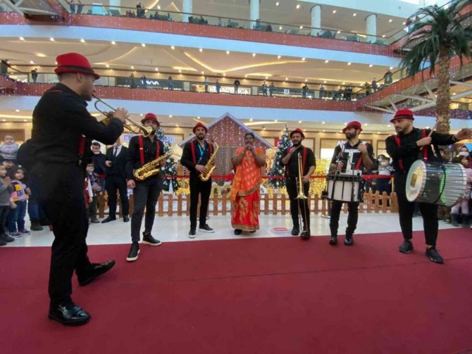 Ceylan Karavil’de yeni yıl coşkusu