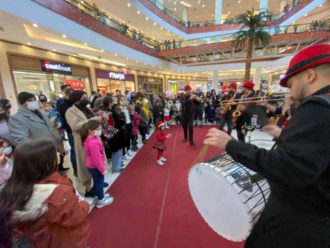 Ceylan Karavil’de yeni yıl coşkusu