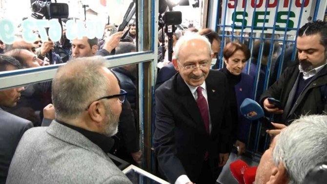 CHP Genel Başkanı Kılıçdaroğlu, Sur esnafını ziyaret etti