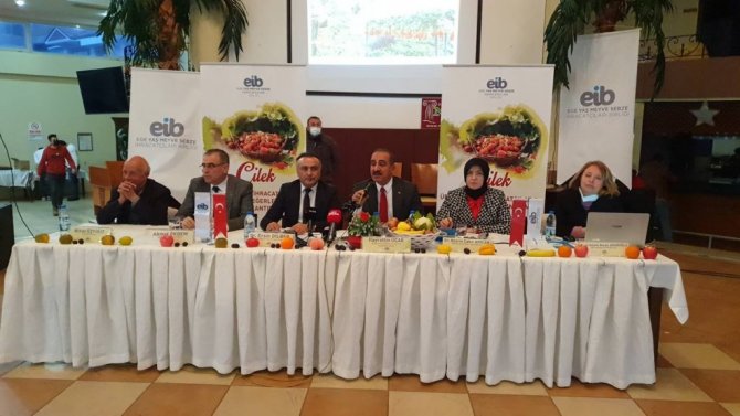 Çileğin geleceği Aydın’da masaya yatırıldı