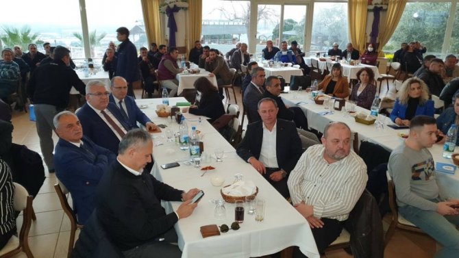 Çileğin geleceği Aydın’da masaya yatırıldı