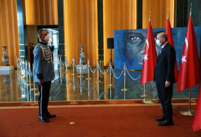 Cumhurbaşkanı Erdoğan bayram tebriklerini kabul etti
